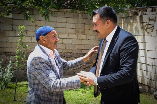 Kaymakamımız Furkan Taha TÜRKMENOĞLU’ndan Şehit Ailelerine Ziyaret